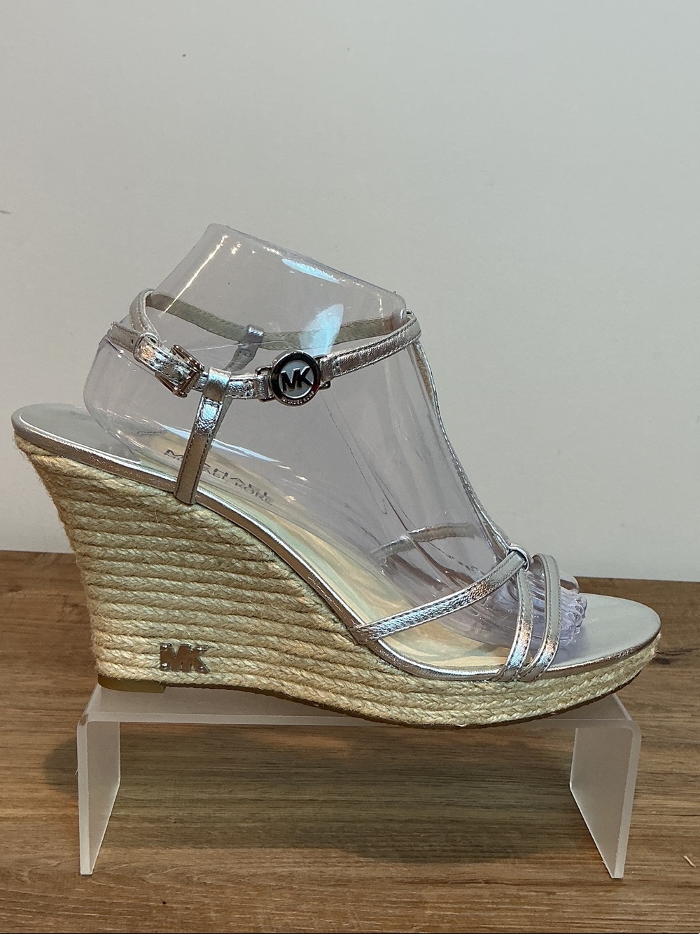 Michael Kors Kami Silver Metallic T-strap Espadrille Wedge Sandal, Size 11
